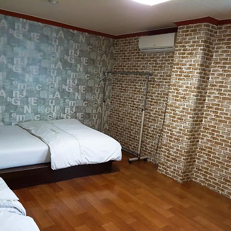 Gumi A Motel Exteriér fotografie